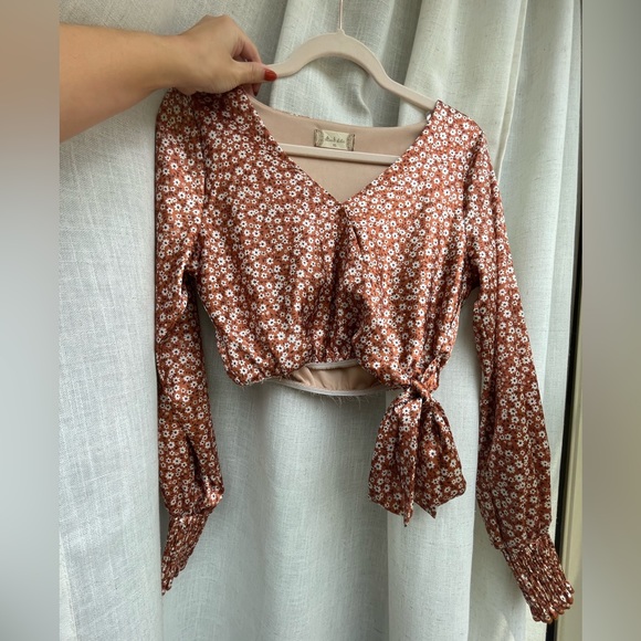 ALTAR’d STATE Silky Crop Long Sleeve - Picture 4 of 10